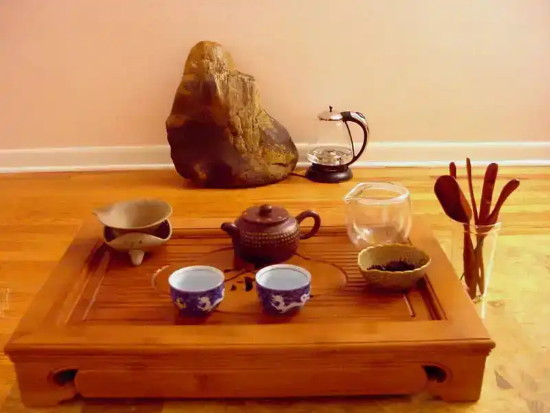 Gongfu-Setup auf Teetisch
